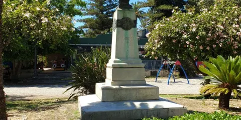 Municipal park - Botanical garden "Umberto I"