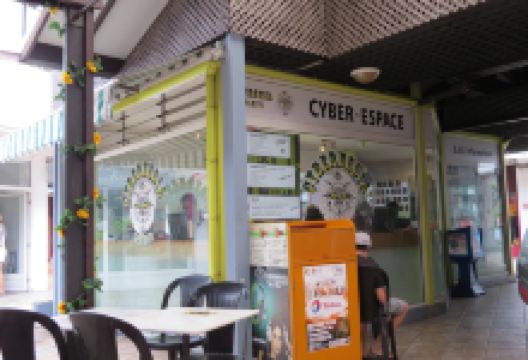 Vaima Shopping Centre购物图片