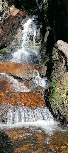 Cascade du Creux de l'Oulette-萨扬