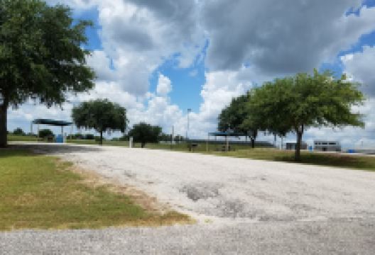 Green-Dickson Baseball Park景点图片