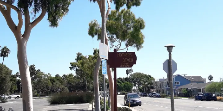 Marine Park (Mother's Beach)