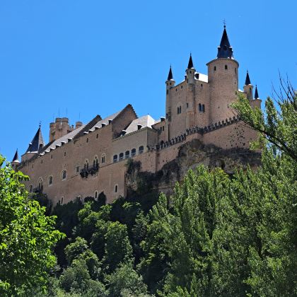 西班牙马德里+巴塞罗那+阿尔卡萨瓦城堡+托莱多大教堂+毕加索博物馆 - Eugenio Arias收藏+塔拉戈纳大教堂+巴特罗之家10日9晚私家团