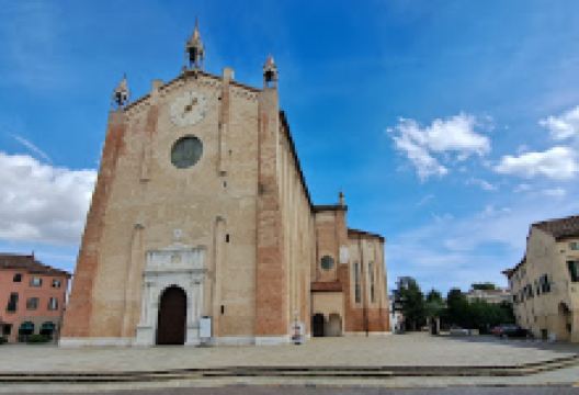 PIAZZA UMBERTO I景点图片