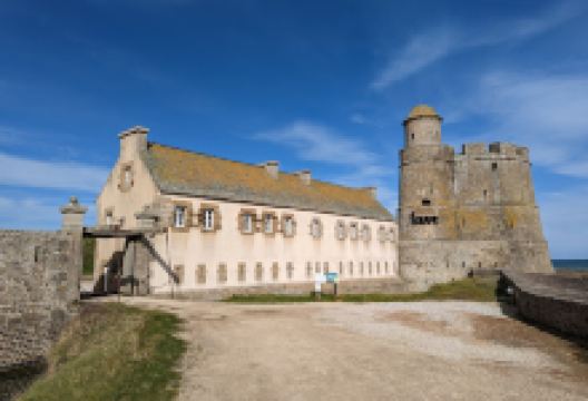 Tatihou Fort景点图片