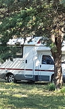 Camping Clairac-贝济耶