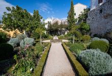 Medieval Mediteranean Garden景点图片