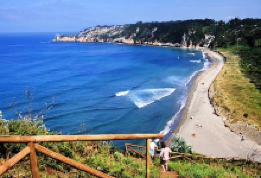 Playa de Barayo景点图片