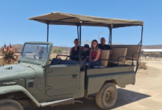 钱得列狩猎区和鸵鸟示范农场景点图片