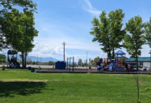 Elquist Park景点图片