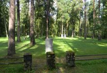 Prison Camp Cemetery景点图片