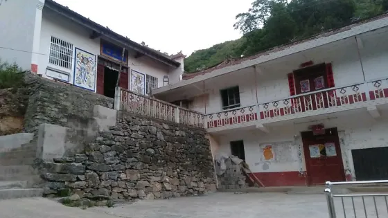 易家溝石王廟