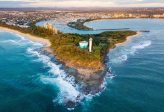 Point Cartwright Lighthouse景点图片
