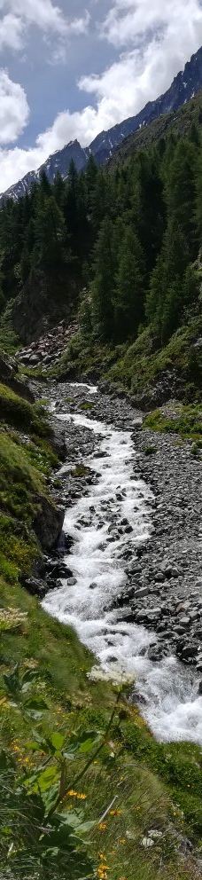 Cascata della Val Nera-利维尼奥