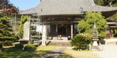 醫王寺山武田勝頼本陣跡