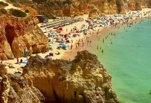 Praia do Alemao景点图片