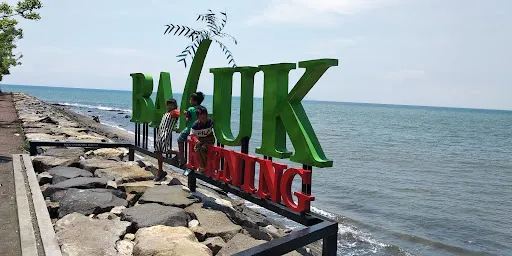 【Baluk Rening Beach參觀攻略2026】門票優惠、開放時間及交通地址一覽 - 永安旅遊