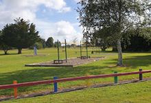 Sir James Wilson Park Childrens Playground景点图片