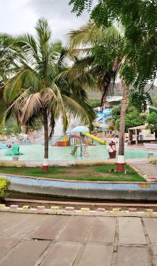 Rainy Resort and Water Park-塔纳县