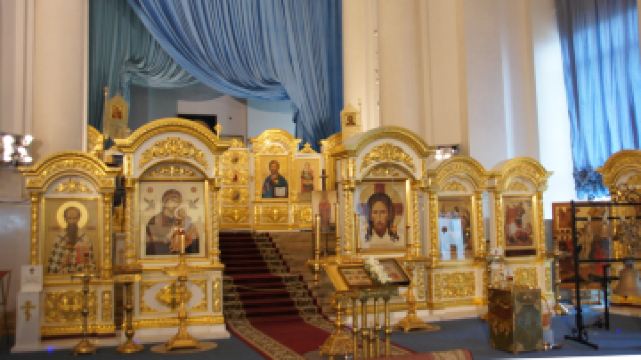 斯莫尔尼修道院