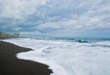 Louniel Beach景点图片