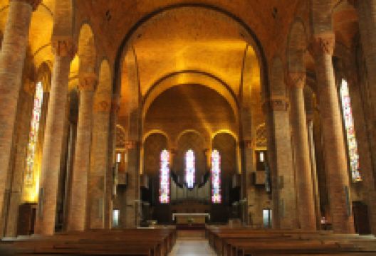 Eglise Sainte-Jeanne-d'Arc景点图片