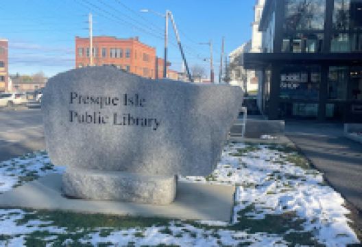 Mark and Emily Turner Memorial Public Library景点图片