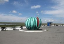 Monument to Watermelon景点图片