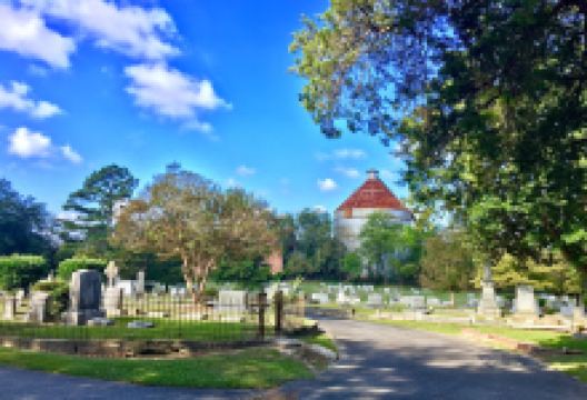 Willow Dale Cemetery景点图片