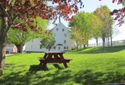 Sabbathday Lake Shaker Village景点图片