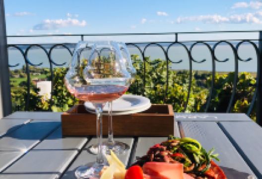 Laposa Domains景点图片