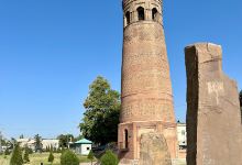 The Uzgen Minaret景点图片