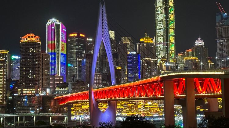 7-Day Sichuan+Chongqing Group Tours: Leshan Giant Buddha + Mount Emei + Panda + Chongqing |  International Travelers | Five-star Hotels 