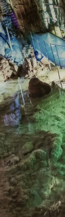 Grotte des Canalettes-科尔内拉德孔夫朗