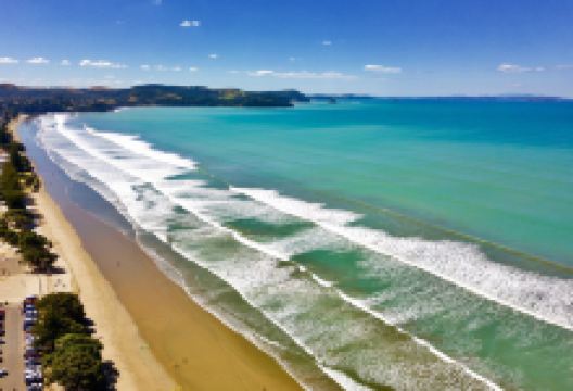 Destination Orewa Beach景点图片
