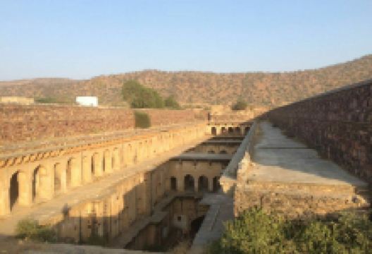 Neemrana Baoli景点图片