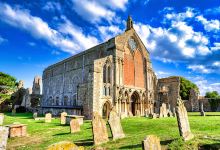 St Mary & Holy Cross Church景点图片