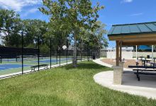 Meadows Dog Park景点图片