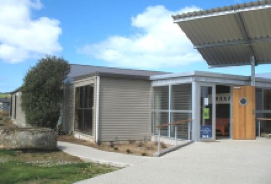 Owaka Community Library景点图片