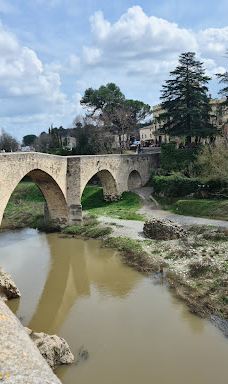 Besalú Bridge-贝萨卢