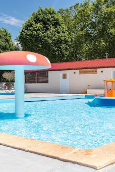 Camping Marvilla Parks - Château de Galaure-沙托纳德加洛尔