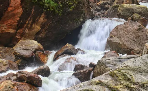 Seven Sisters Waterfalls