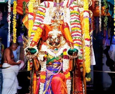 Sri Tiruvelukkai Sri Azhagiya Singaperumal Temple