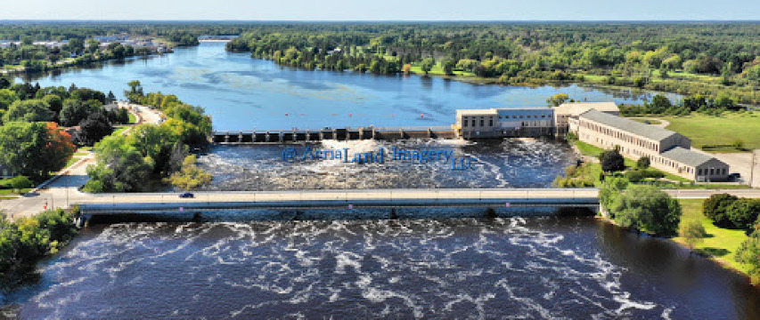 Riverside Golf Club餐厅图片