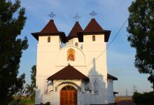Biserica „Sfânta Cuvioasă Parascheva“ Ijdileni景点图片