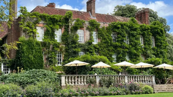 Pashley Manor Gardens