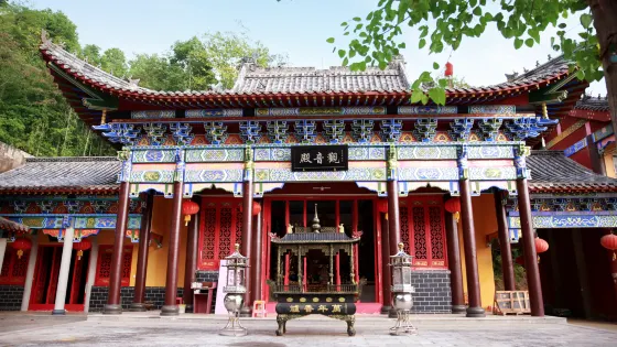 鹿湖禪寺