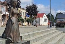 Figura Księżnej Anny z Sapiehów Jabłonowskiej景点图片