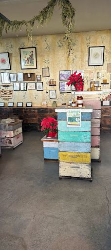 Big Island Bees-Honaunau-Napoopoo