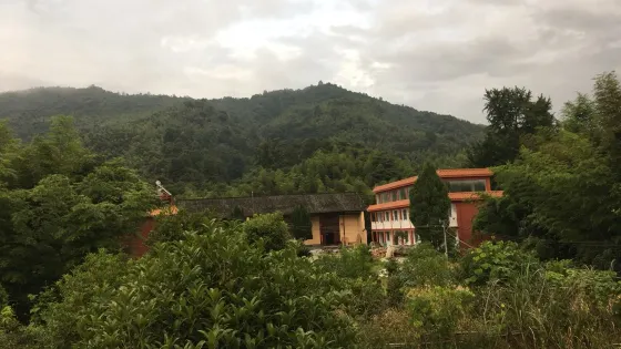 天虹山鎮國寺