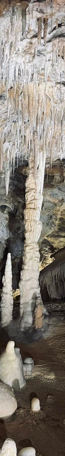 Grotte des Canalettes-科尔内拉德孔夫朗